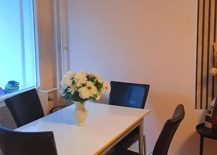 Dream Home-3zimmerwohnung, Grosser Balkon, Gegenueber Der Kristall Therme Daire *